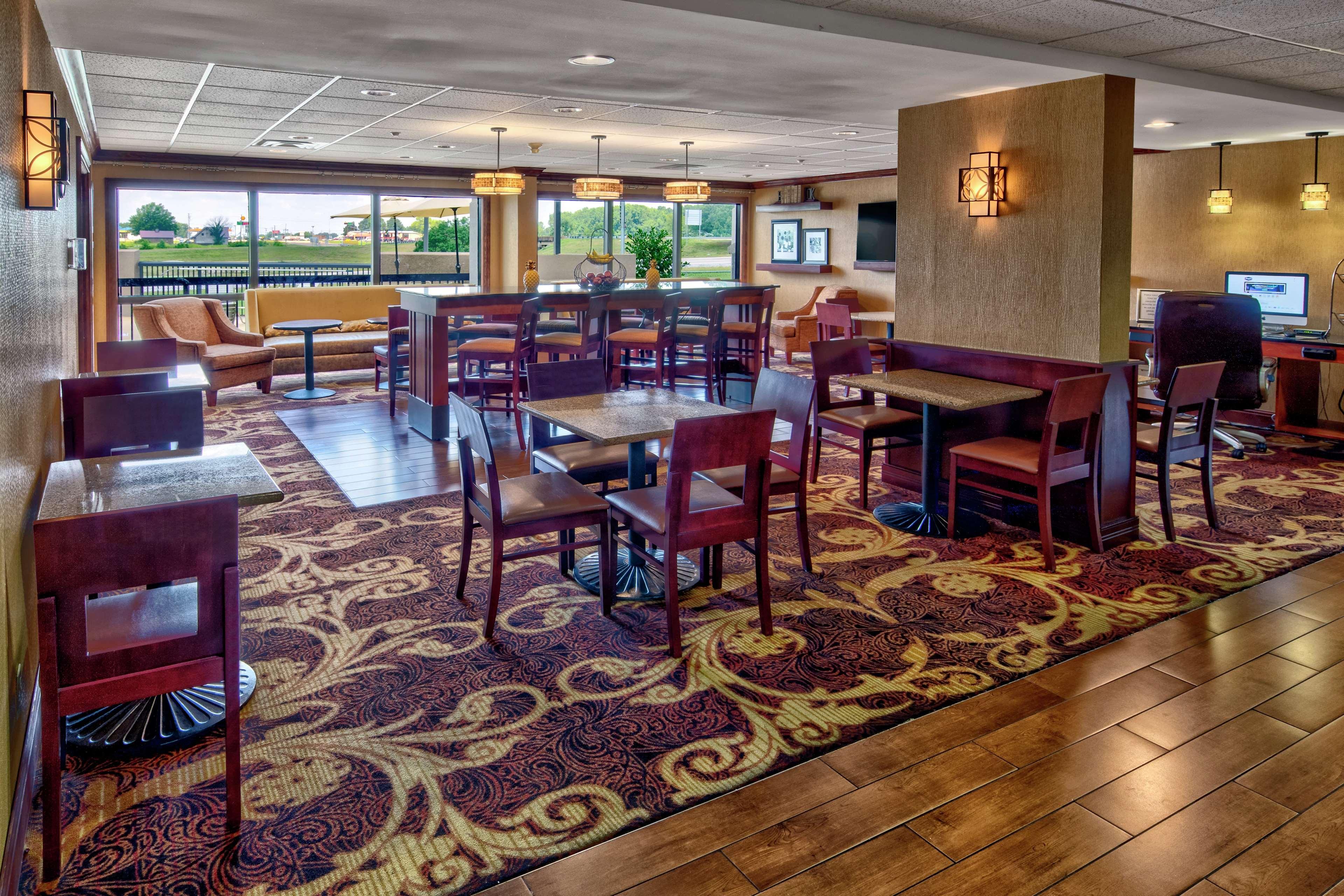 Hampton Inn Corinth Eksteriør billede