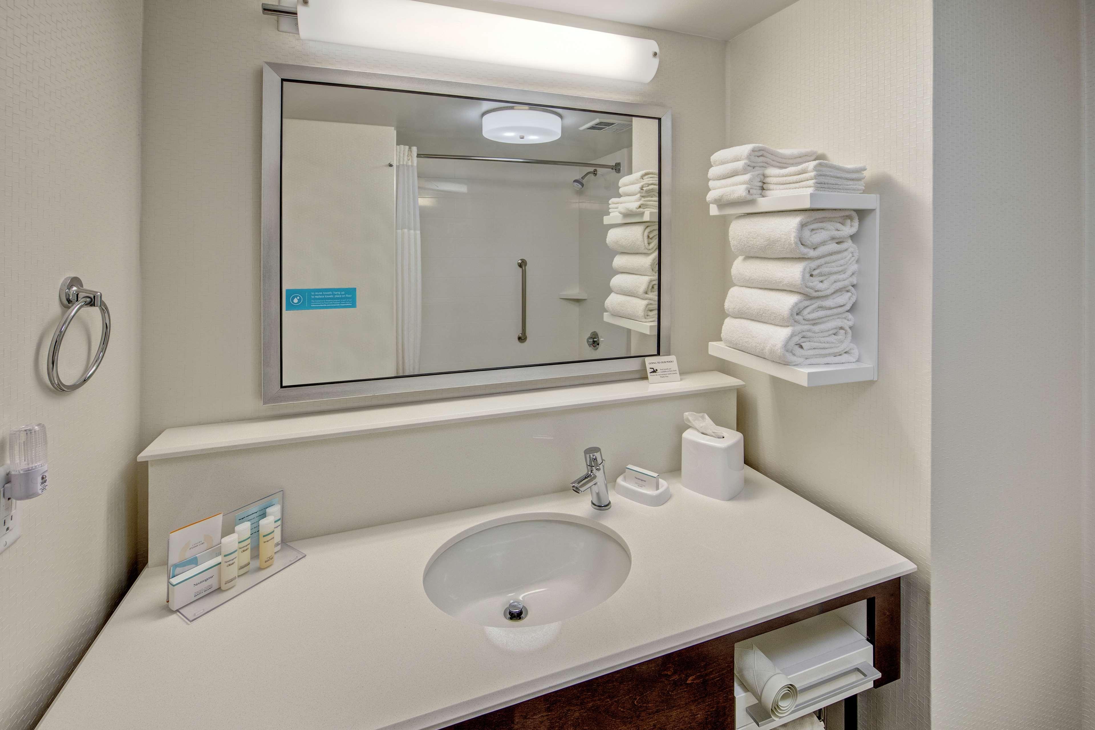 Hampton Inn Corinth Eksteriør billede