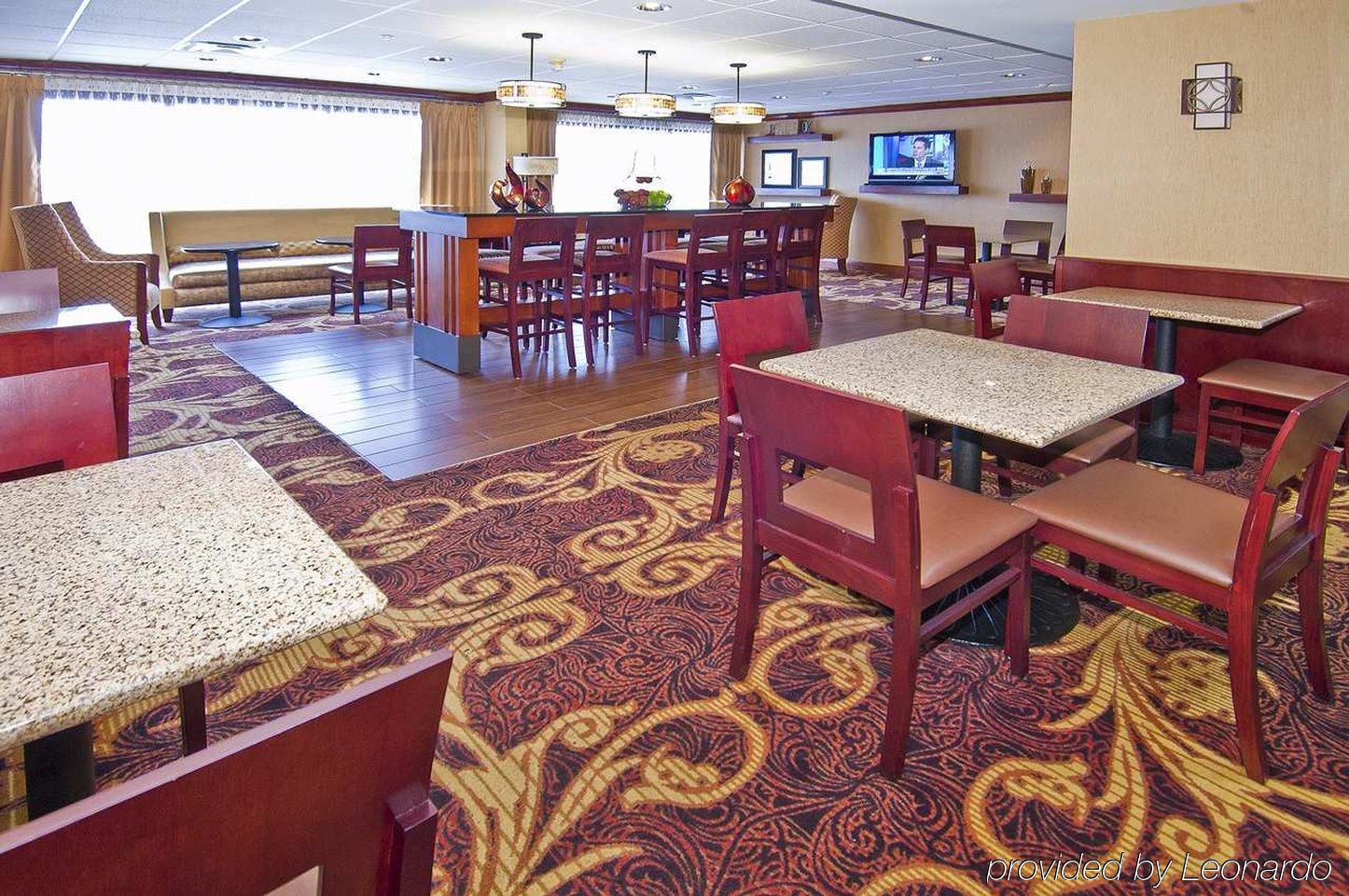 Hampton Inn Corinth Eksteriør billede